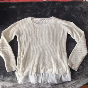 White/gold sweater
